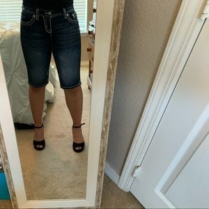 Miss Me Signature BermudaShorts